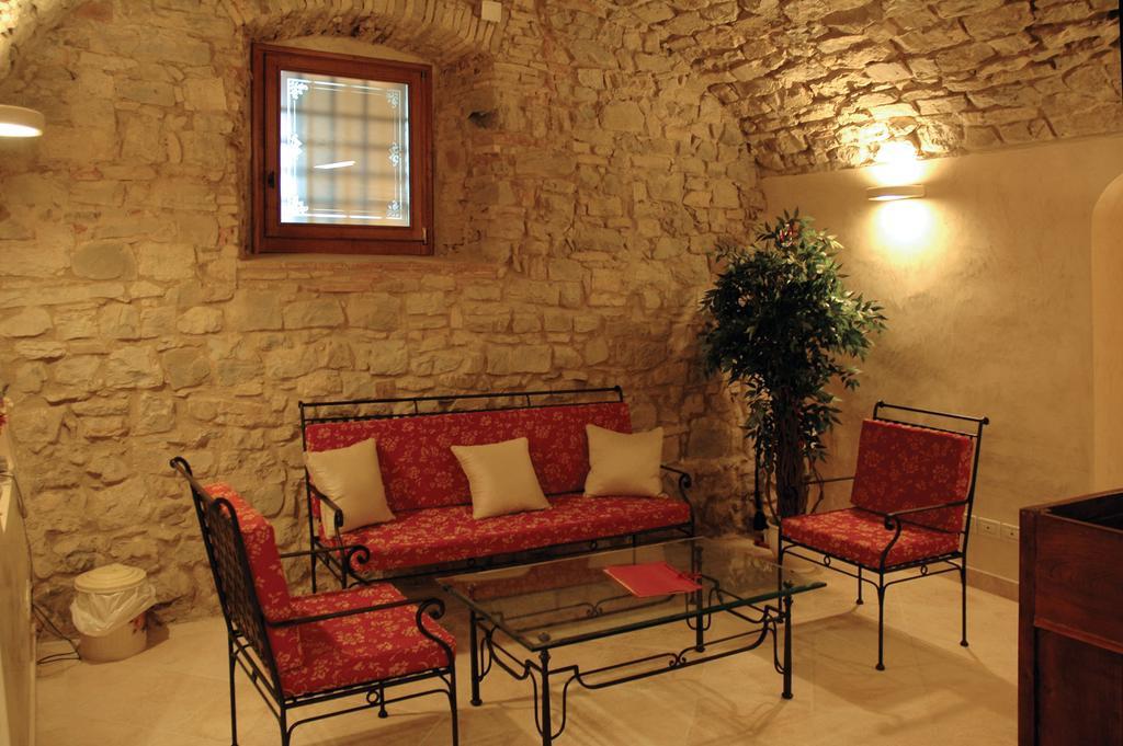 Hotel Palazzo Squarcialupi Кастелина ин Кианти Екстериор снимка