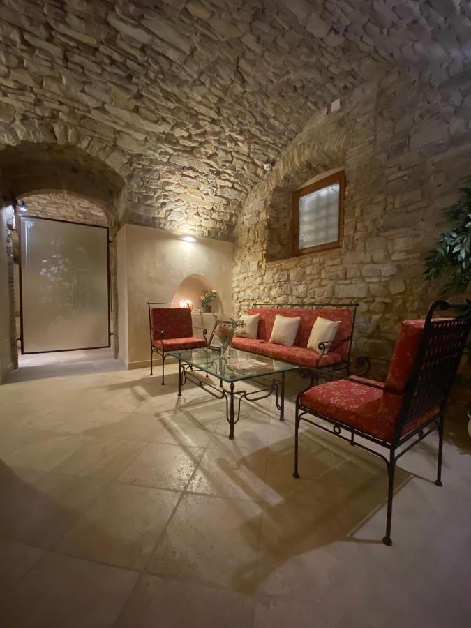 Hotel Palazzo Squarcialupi Кастелина ин Кианти Екстериор снимка