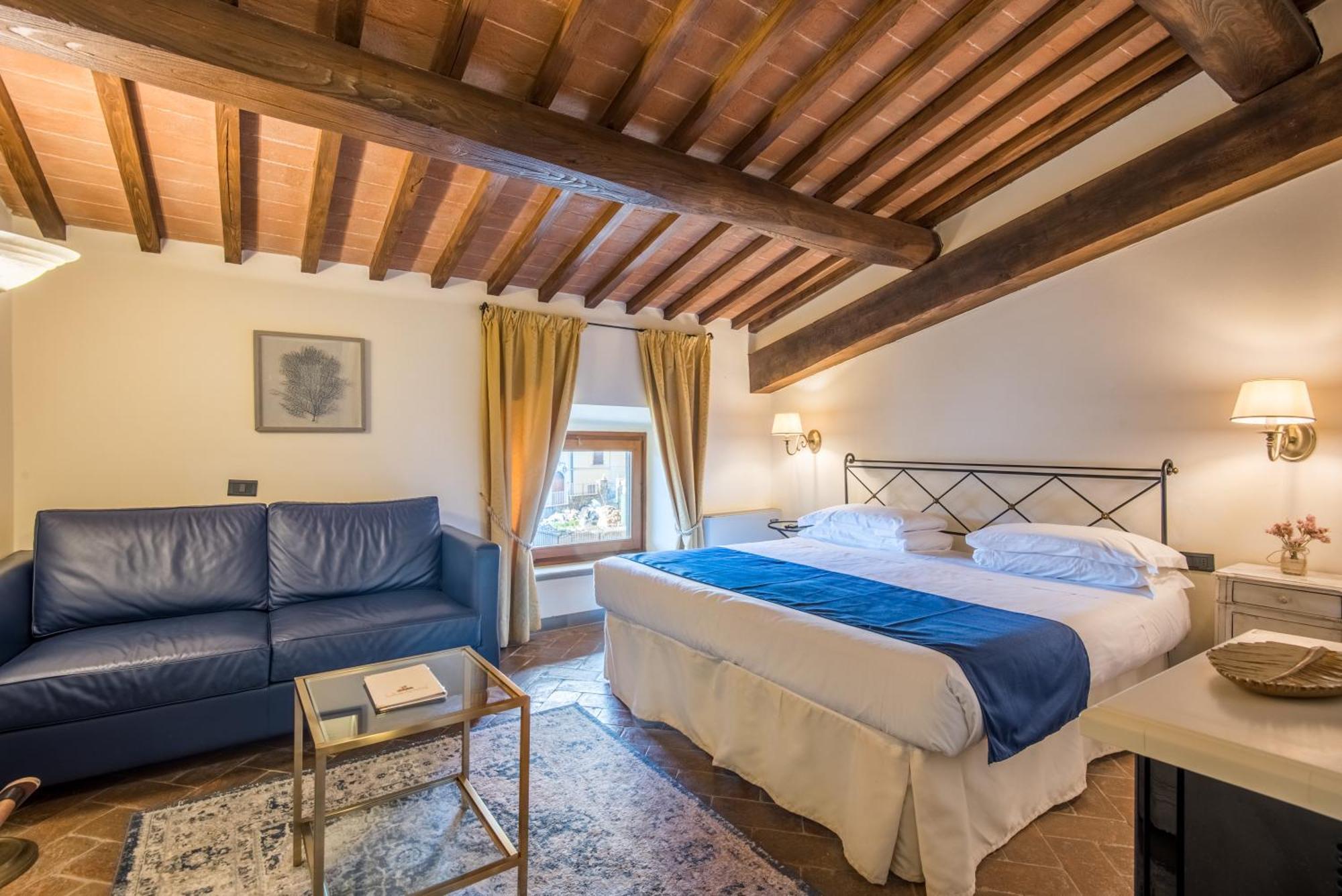 Hotel Palazzo Squarcialupi Кастелина ин Кианти Екстериор снимка