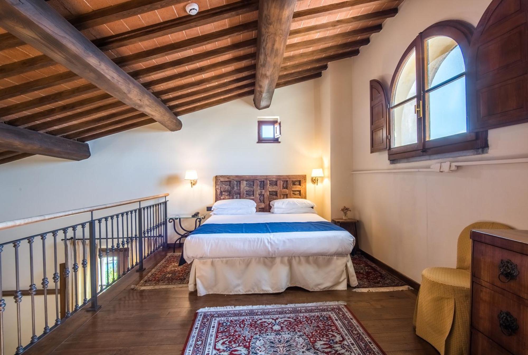 Hotel Palazzo Squarcialupi Кастелина ин Кианти Екстериор снимка
